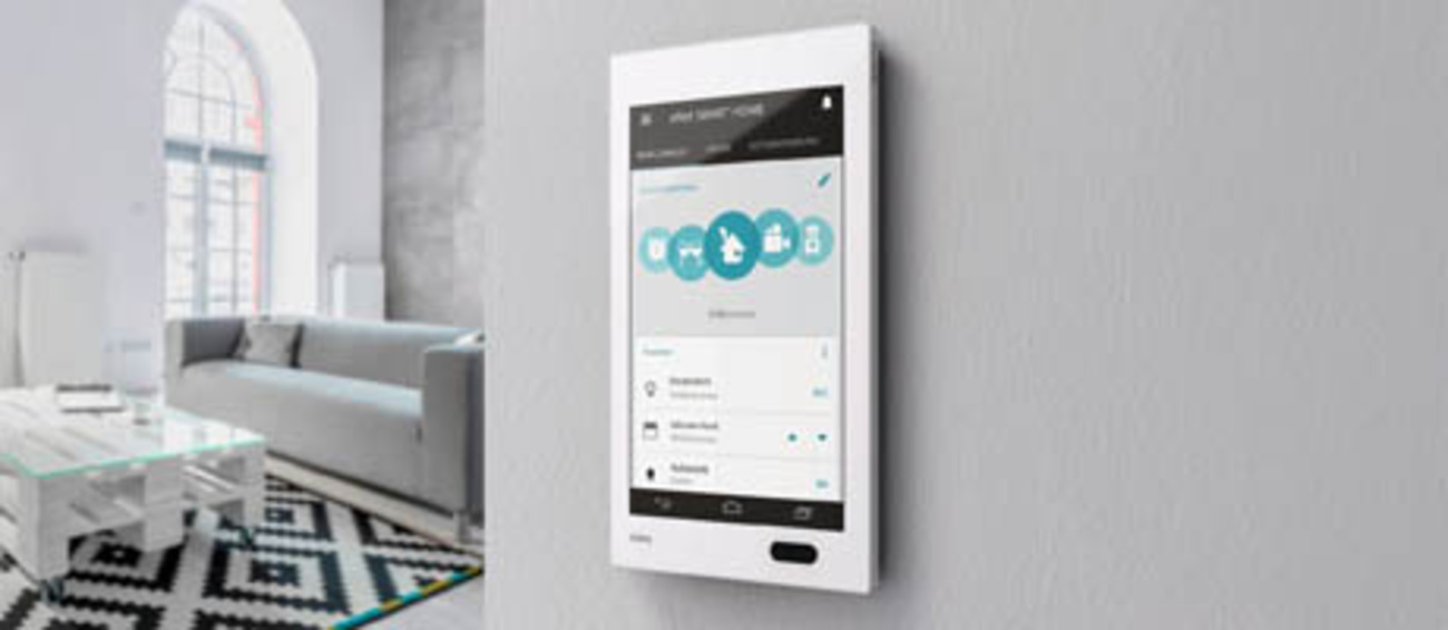 Bedienzentrale Gira G1 bei Raabe Elektro-Anlagen GmbH in Eisenach