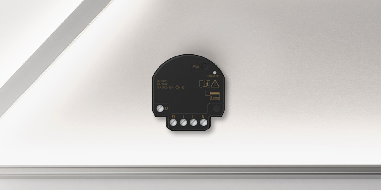 JUNG HOME Jalousieaktor Mini bei Raabe Elektro-Anlagen GmbH in Eisenach