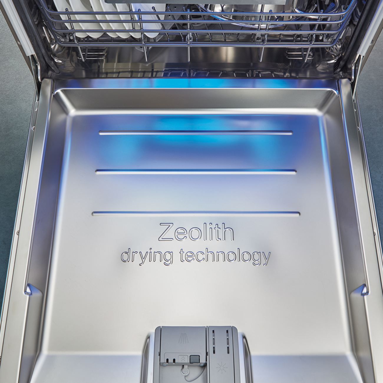 Zeolith Trocknen – Für glänzende Spülergebnisse bei Raabe Elektro-Anlagen GmbH in Eisenach