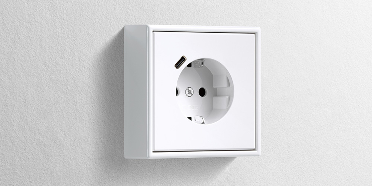 Erweiterter Anschlussraum für die Nachrüstung bei Raabe Elektro-Anlagen GmbH in Eisenach